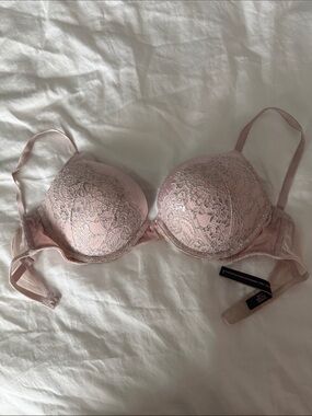 Victoria Secret Bombshell bra in Dusty Pink